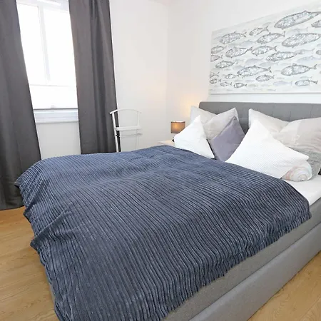 Anni - 7 Mit Dachterrasse