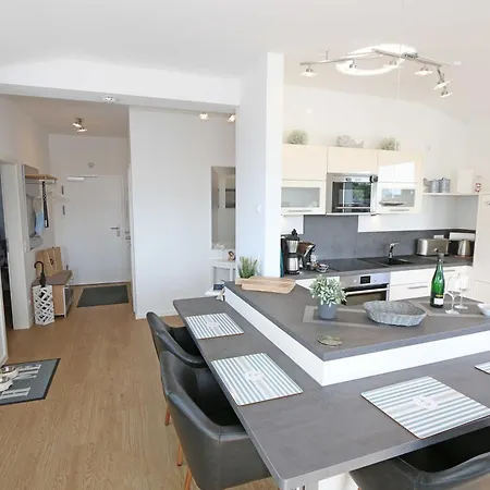 Anni - 7 Mit Dachterrasse * Goehren (Ruegen)